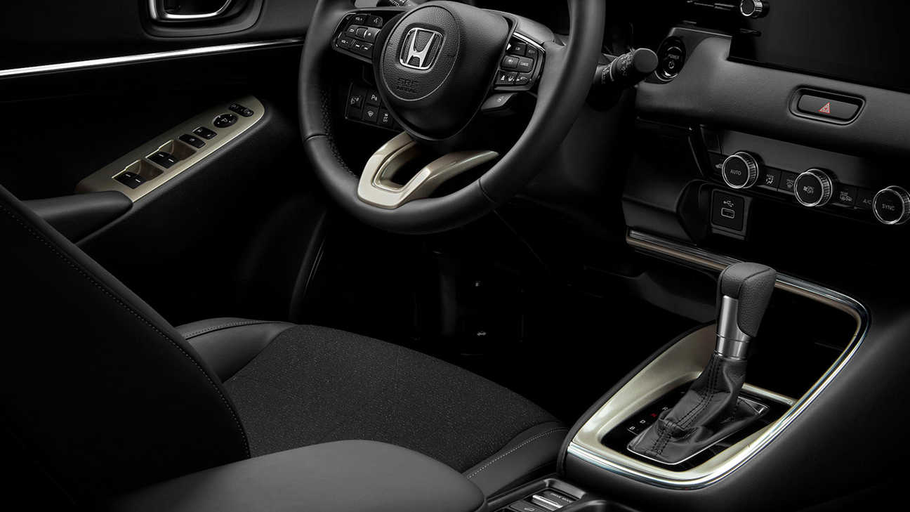 Model Honda HR-V Hybrid s interiérovým balíkom Ilmenite Titanium Interior