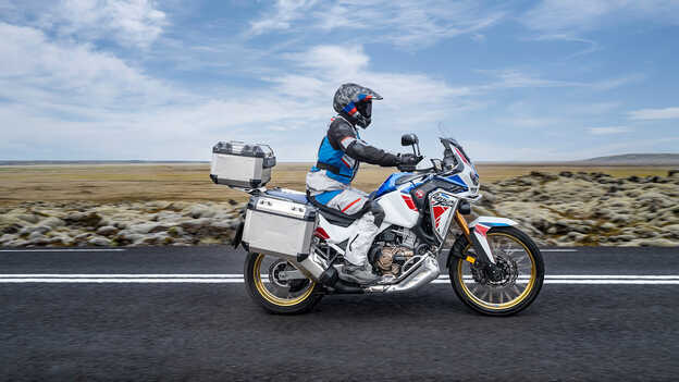 Model Africa Twin Adventure Sports s jazdcom na ceste