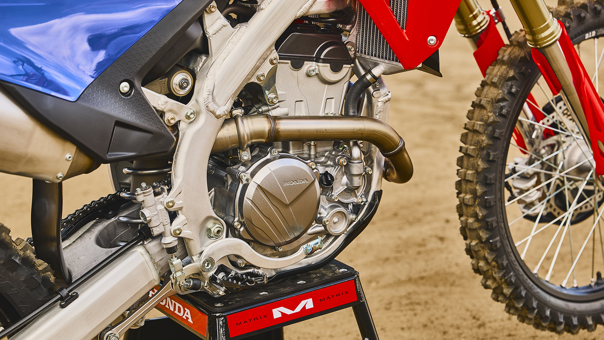 Zadný tlmič CRF450R Showa a Pro-Link
