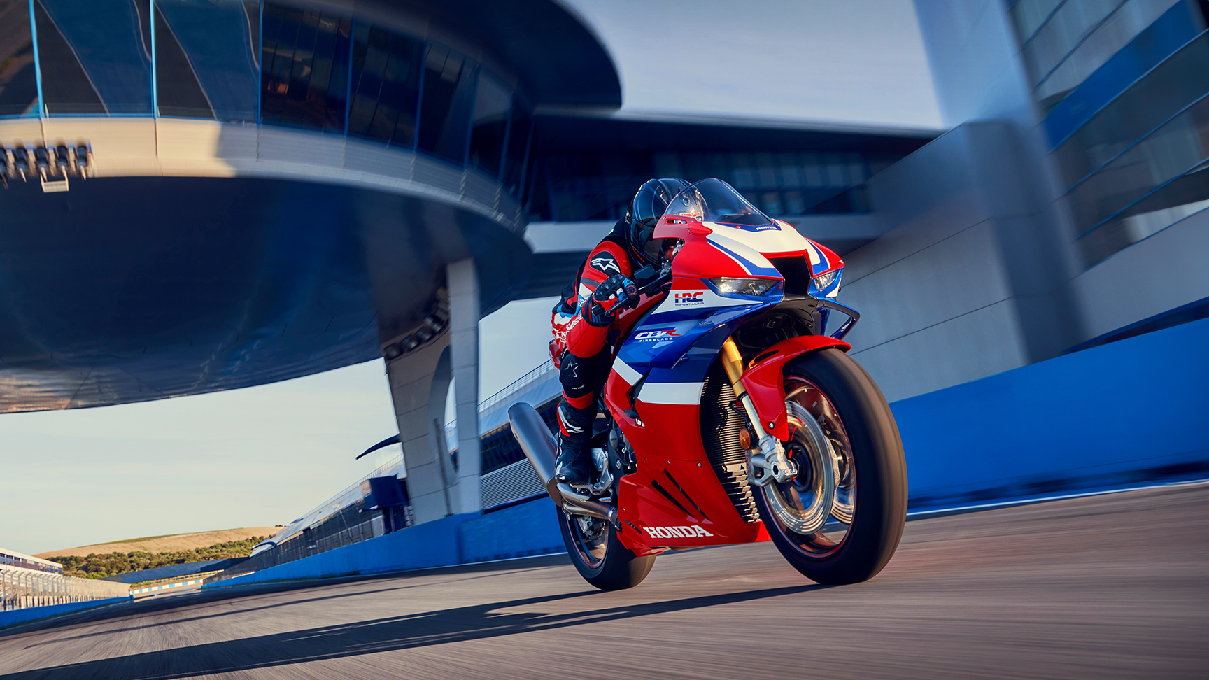 Rider on CBR1000rr-r Fireblade on the track.